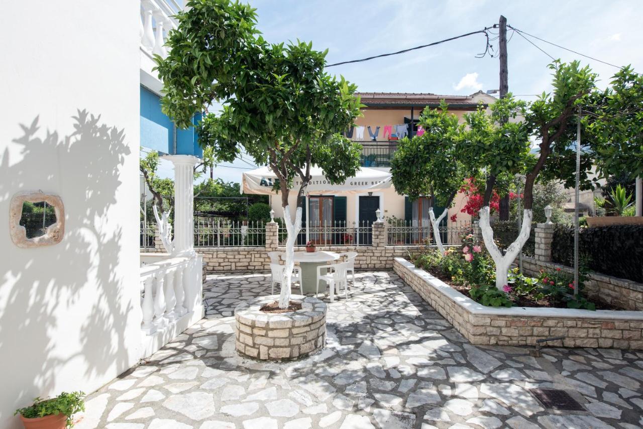 The Orange Garden קאסיופי